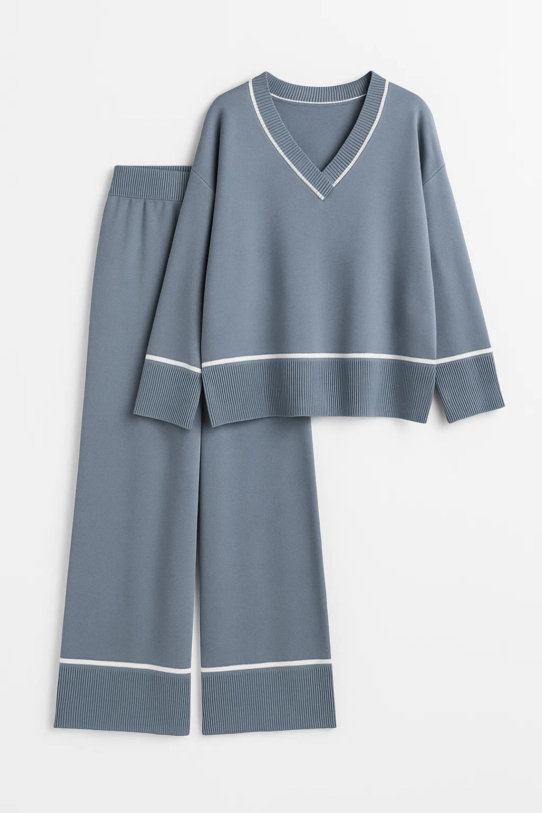 Conjunto de Ropa de Casa | Escote en V Profundo con Detalles en Contraste | Ajuste Cómodo