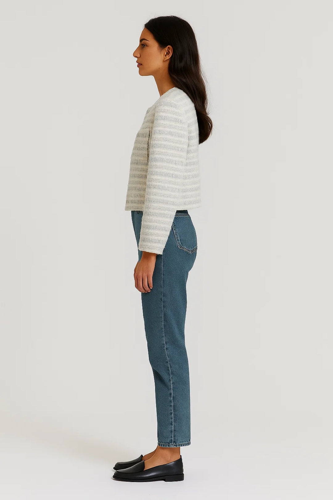 Colección de Chaquetas Bouclé | Chaqueta de Mujer con Cierre de Botones Perla y Estructura Lujosa | Ligera y Transpirable