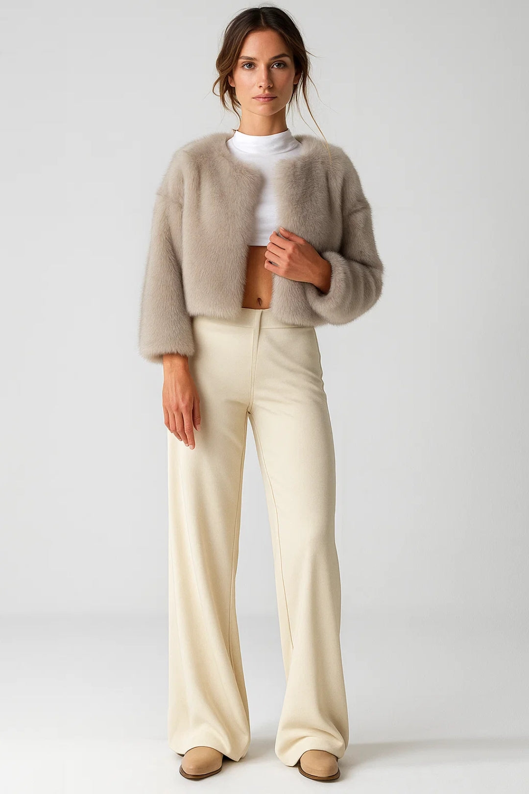 Corta Chaqueta de Piel Sintética | Look Lujoso | Negro o Beige